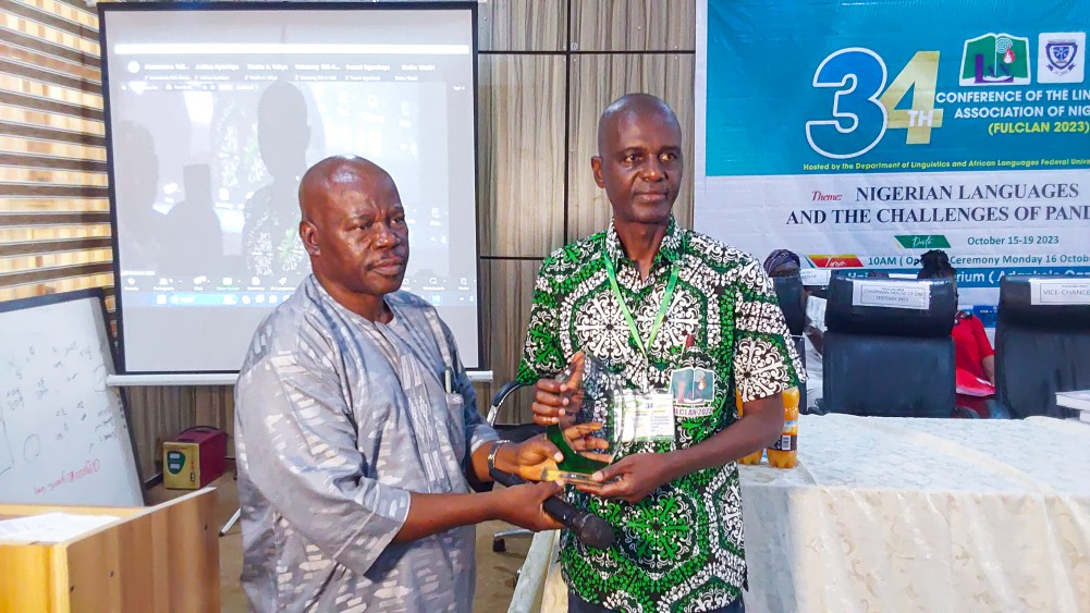 fulclan2023-ful-vc-prof-olayemi-akinwumi-bags-award-of-excellence