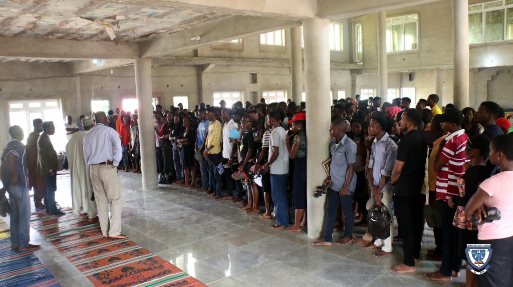 Fresh students and religious leaders at the University Central Mosque during a tour to the worship center